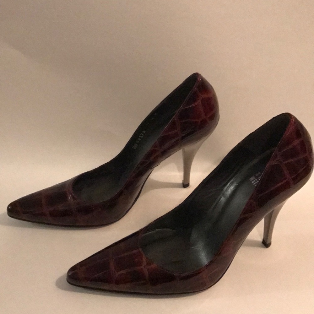 Lightly worn Stuart Weitzman Heels Size 7.5